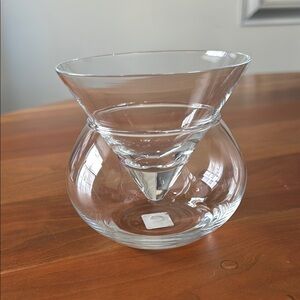 Elegant Clear Glass Vase
